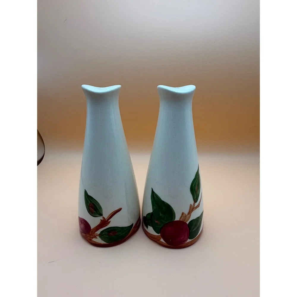 Franciscan Apple Teardrop Salt and Pepper Shakers Hand Painted Earthenware  USA